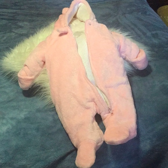Baby girl pram NWT - Picture 1 of 4